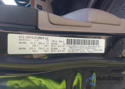 2012 Jeep Grand Cherokee Overland z USA, uszkodzony, nr VIN 1C4RJFCT2CC234737